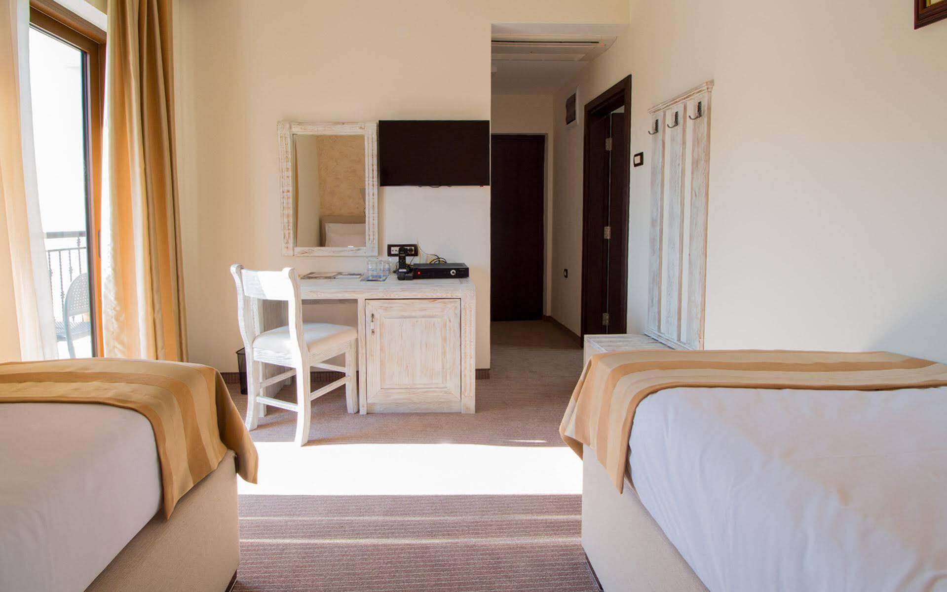 Hotel Helada Tivat Exteriér fotografie