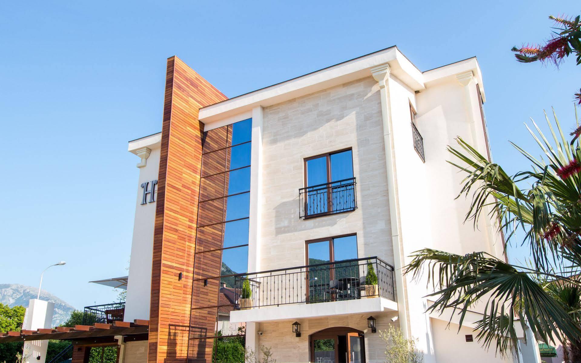 Hotel Helada Tivat Exteriér fotografie
